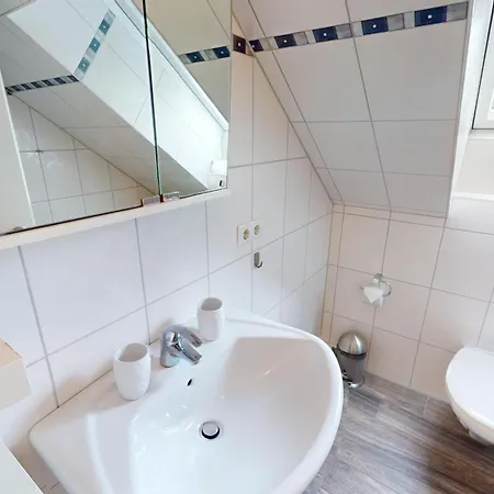 Feriendorf Suedstrand Haus 13 Пельцерхакен