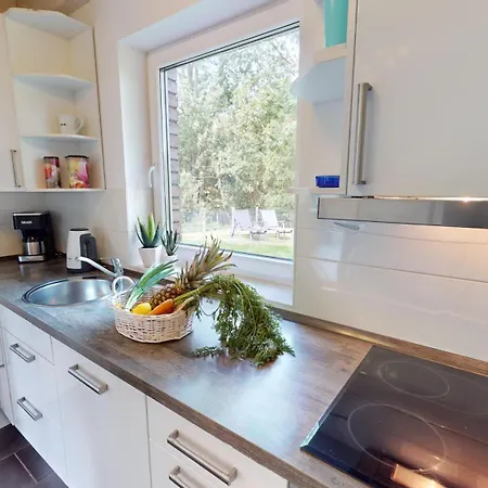 Дом отдыха Feriendorf Suedstrand Haus 13